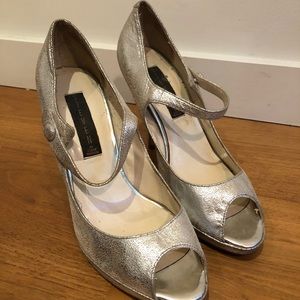 Silver Mary Jane Heels Sz 8 Steven by Steve Madden